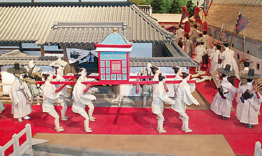 蒲刈御番所前を進む朝鮮通信使行列のジオラマ